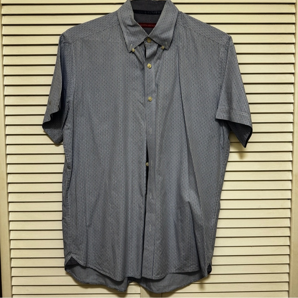 Saks Fifth Avenue Men's Blue Short Sleeve button down Shirt